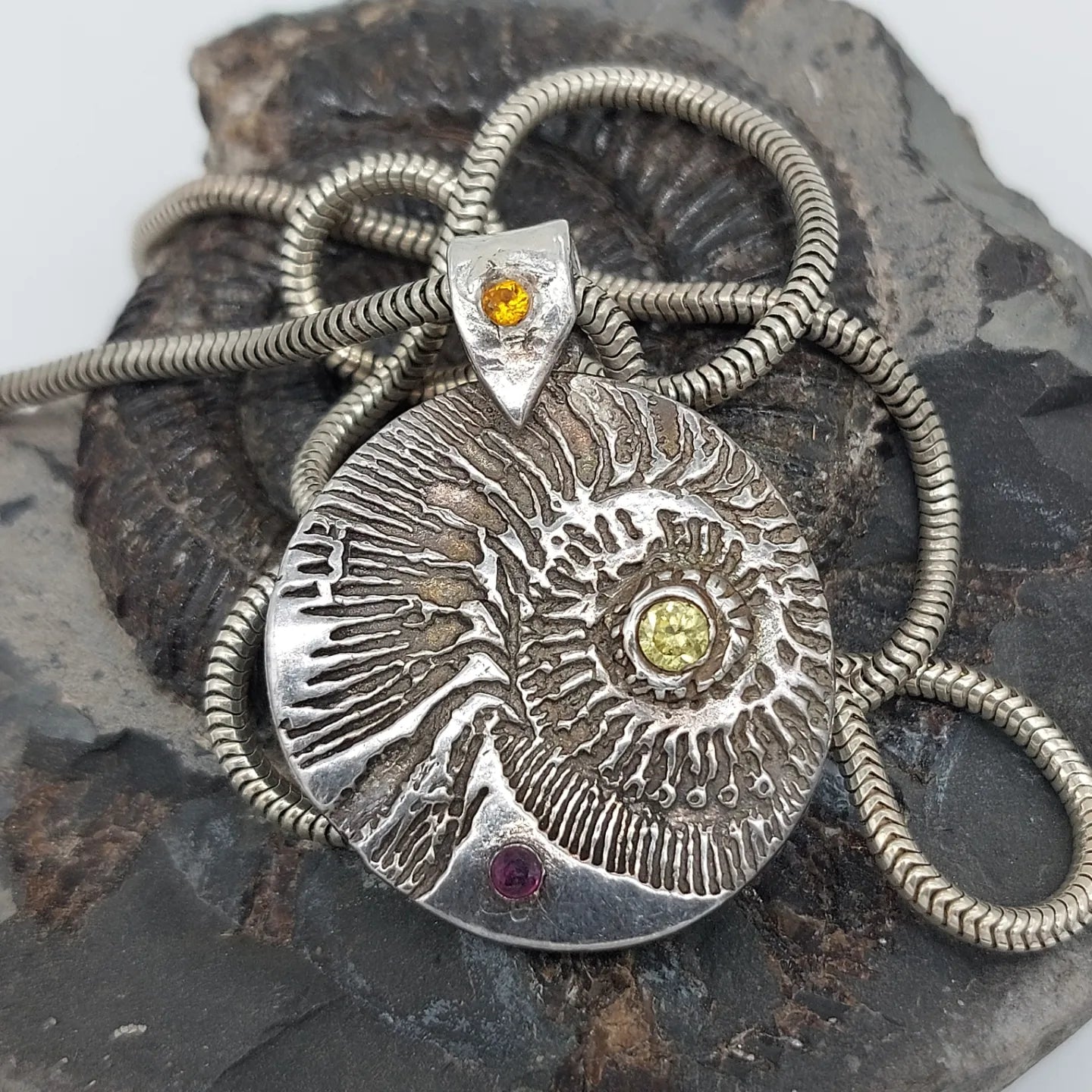 Norse Dual Stave - .999 Fine Silver Necklace - Aegishjalmur Vegvisir